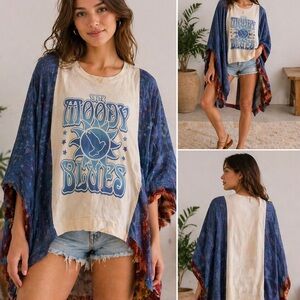 Cream Short Sleeve Graphic Tee with Blue Print